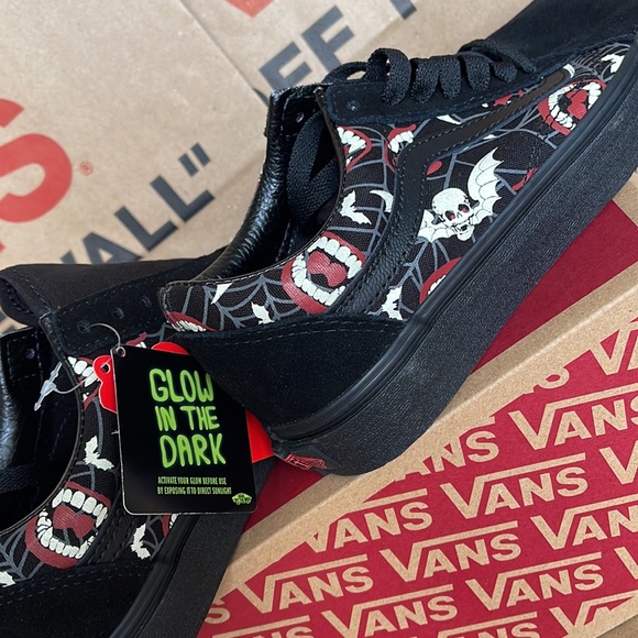 Vans Old Glow Frights Black/Black Men’s - Picture 15 of 16